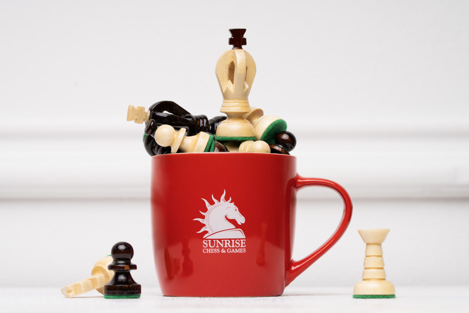 Personalised wholesale chess pieces and boards